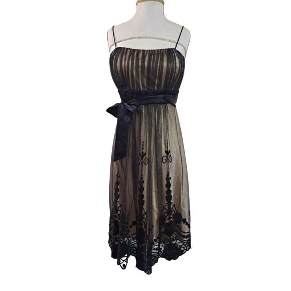 Dressbarn Women's Spaghetti Straps Black Lace Overlay Cocktail Party Sz 4 - Picture 3 of 8